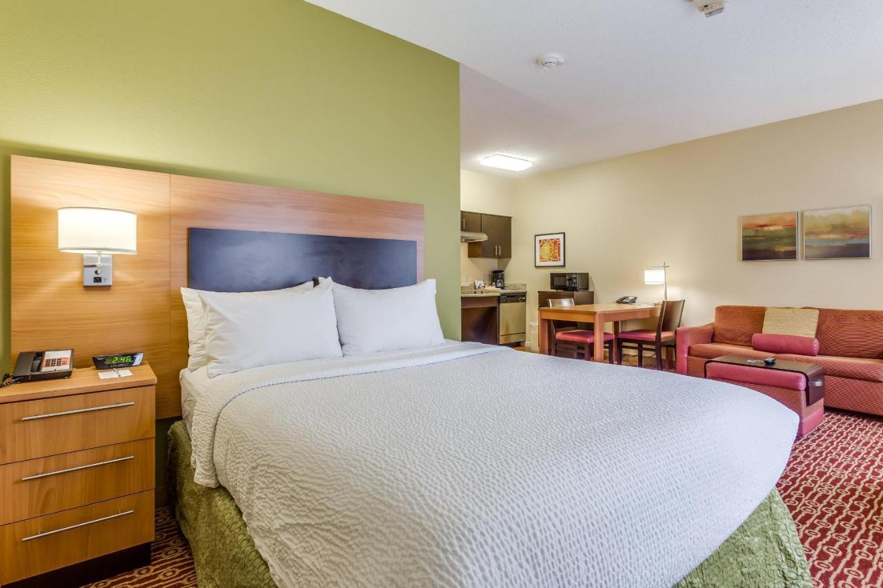 Towneplace Suites By Marriott Dallas Бедфорд Екстериор снимка
